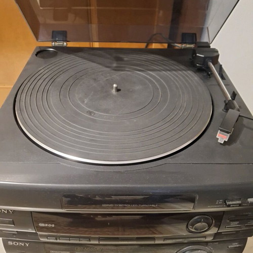 Sony Compact Hi Fi Stereo HCD-N555AV used, with turntable and cassette players