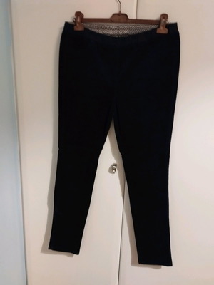 Γυναικείο παντελόνι βελούδινο ελαστικό μεταχειρισμένο μαύρο Marks & Spencer νούμερο 14