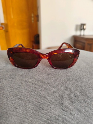 Vintage Nine West sunglasses used, brown and red