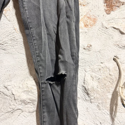 Benetton Dark Grey Ripped Knee Stretchy Skinny Jeans like new