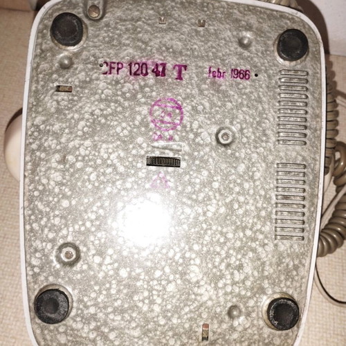 Siemens 1966 telephone device used