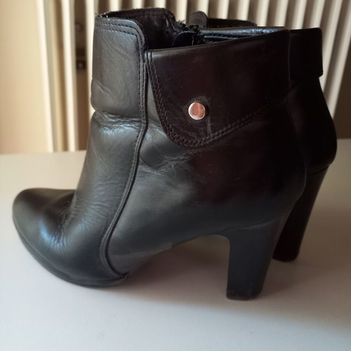 Tsakiris Mallas black ankle boots size 38, 10cm heel