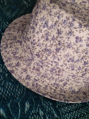 Hat with lavender pattern one size