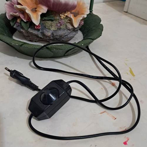 Vintage garden ornament refurbished resin and metal with dimmer light