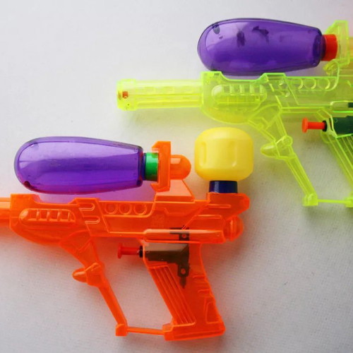 Old water guns 22cm from 1990s, set of 2