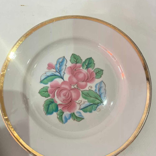 Set of 6 vintage porcelain plates used, Soviet origin, 17cm/15cm