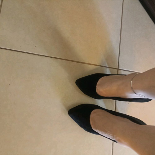 Black velvet pumps size 38 used with thick heel