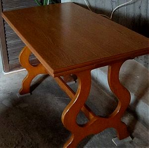Σετ τραπέζι ξύλινο τραπεζαρίας - κουζίνας και έξι ξύλινες καρέκλες