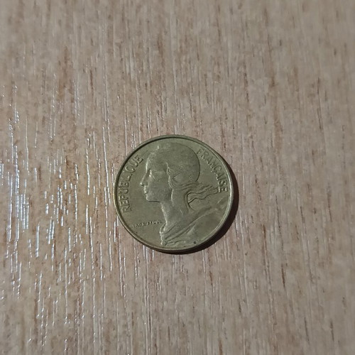 10 Centimes French coin 1968 used, Marianne design