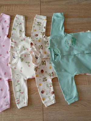 Cotton bodysuits like new, pack of 5 pieces 0-3 months