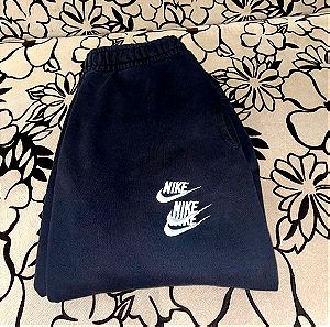 Nike swoosh φόρμα