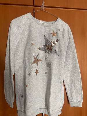 H&M children's grey sweatshirt with color-changing stars like new