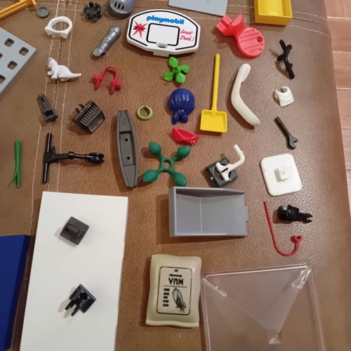 Playmobil various parts like new