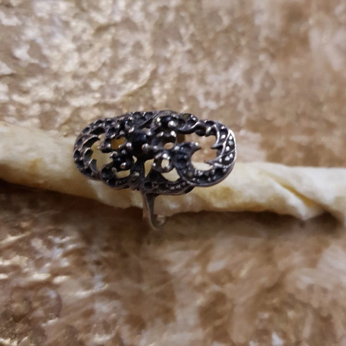Silver ring used