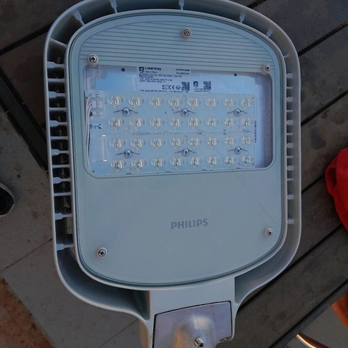 Philips ClearWay BGP303 LED street light projector like new