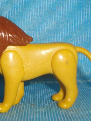 Playmobil lion figure