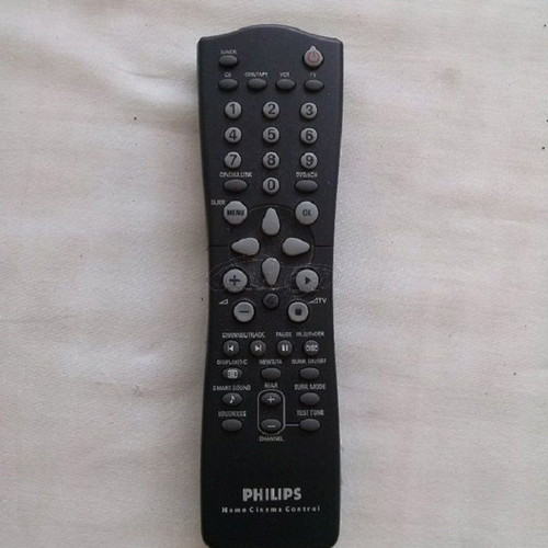 Home Cinema 5.1 Philips FR735/00 used with 5 wired speakers and remote control