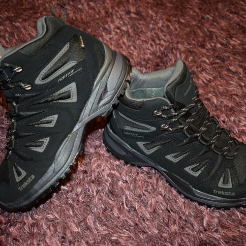 Treksta Nevado Mid GTX boots black, like new, size 40