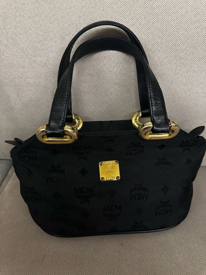 MCM vintage handbag like new, black