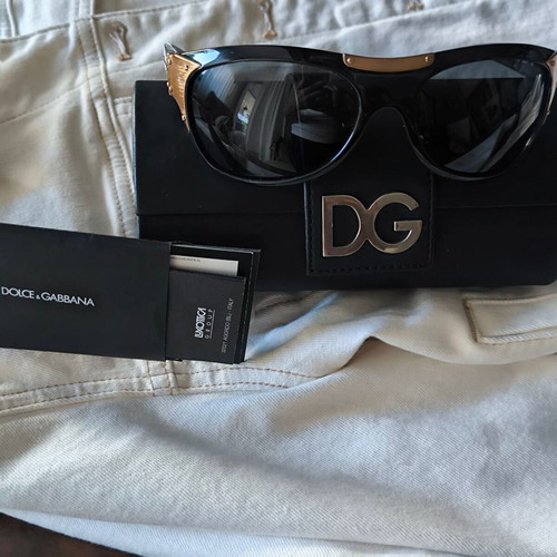 Dolce & Gabbana sunglasses new, black frame with gold details
