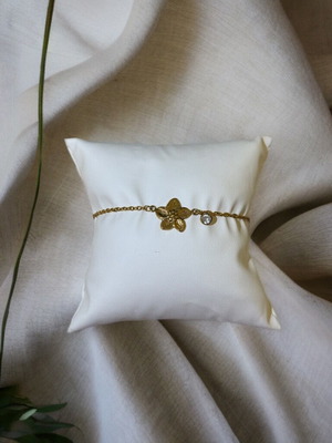 Summer bracelet stainless steel with flower and gem