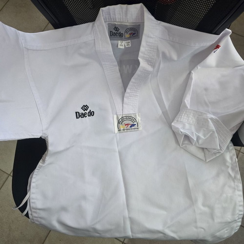 Karate Gi Top size 2, like new