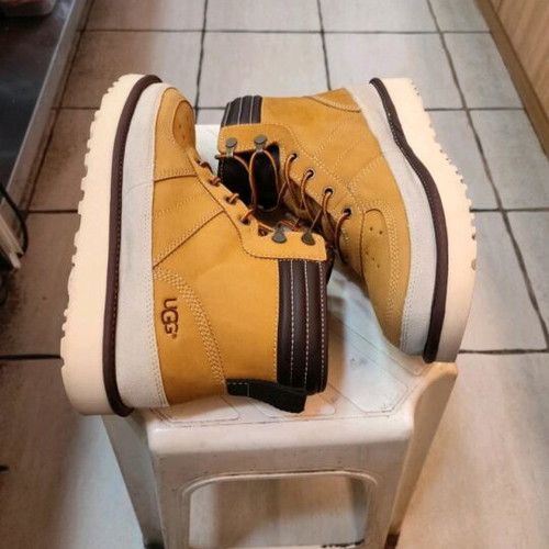 Ugg boots like new, orange, size 41