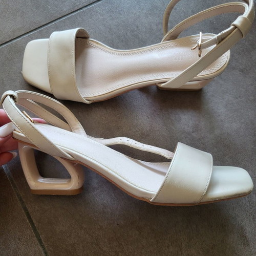 Migato beige sandals size 37 with elegant heel
