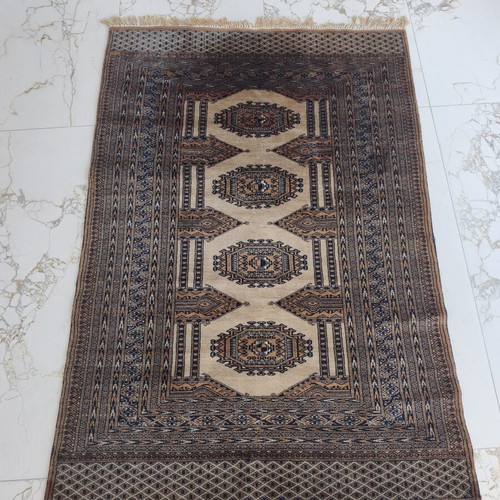 Handmade rug like new