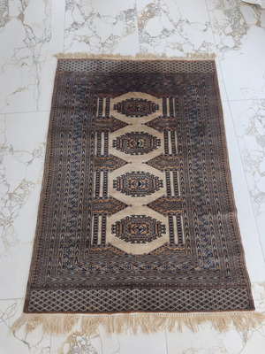 Handmade rug like new