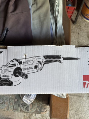 Makita angle grinder 230V 2200W new