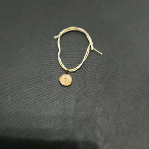 Handmade bracelet with cross adjustable for all wrist types