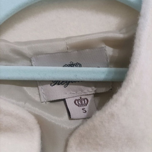 Regalinas coat like new, cream color, size S