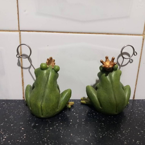 Decorative frog figurines used, set of 2 pieces