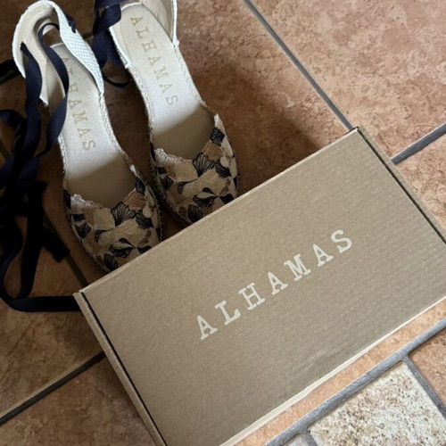 Alhamas espadrilles size 39 like new, beige and blue, 6-7 cm heel