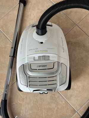 Ηλεκτρική σκούπα Gruppe Silent σαν καινούργιο, ισχύς 700 W, φίλτρο HEPA