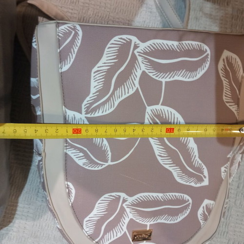 Fragola backpack medium size used, dark beige with white details