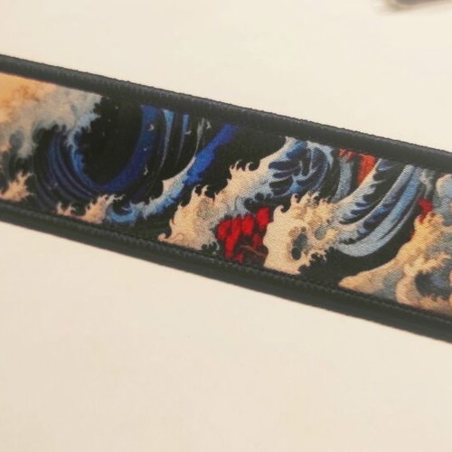 Embroidered fabric keychain The Great Wave Off Kanagawa new, multicolor