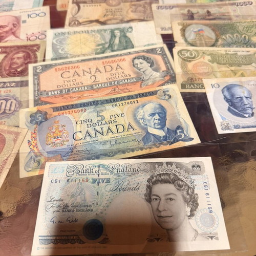 Collectible banknotes used, various countries, pack