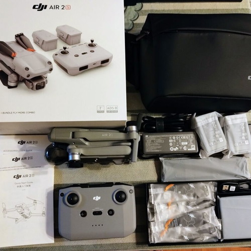 DJI AIR 2S Fly More Combo drone new