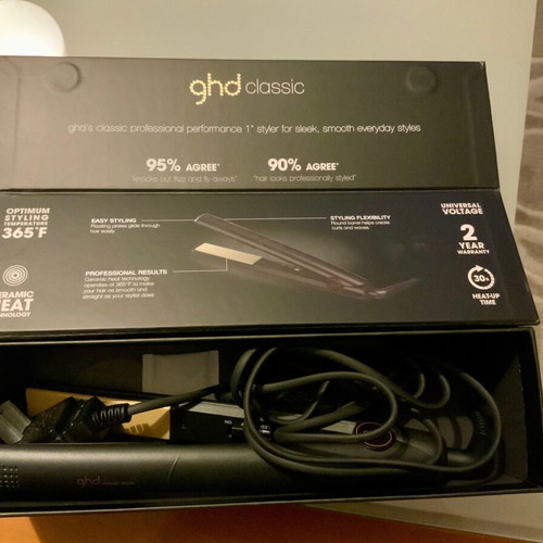 GHD Classic Professional Styler hair straightener like new