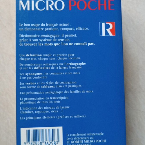 Le Robert Micro Poche French Dictionary like new