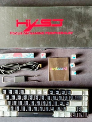 Mechanical Gaming Keyboard 68 Keys with Backlight and Detachable Type-C Cable new