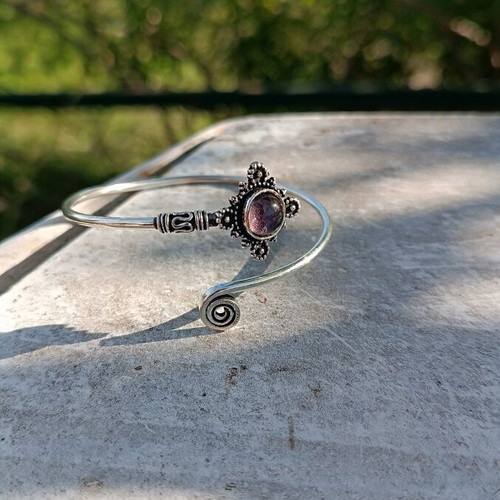 Silver-plated bracelet with amethyst new, adjustable size