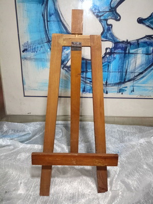 Wooden Easel used