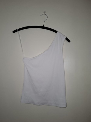 JJXX White Off-Shoulder Women's Top like new, Medium