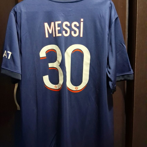 Paris Messi home jersey like new, size Large