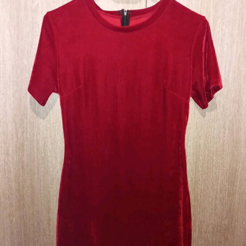 Velvet red dress new, one size, short sleeve
