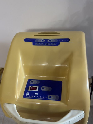 Anticellulite massage machine used, missing work strap, with base