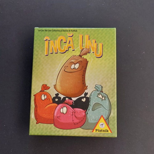 Board game Oikogeneia Sakoulaki Romanian edition like new with Greek instructions